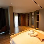 Florence Villa Tirana
